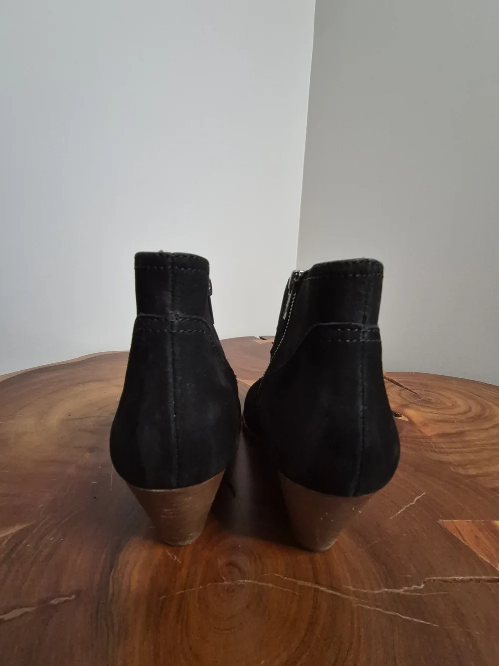 Frye Reina Bootie Black Suede Nubuck Western Ankle Boot Stacked Heel - 8.5